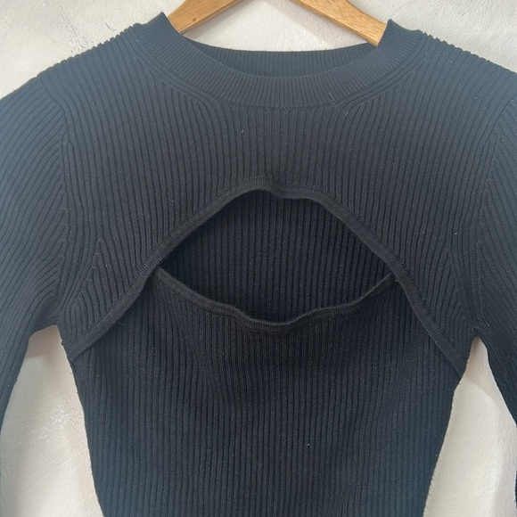 Abercrombie Long sleeve ribbed sweater bodysuit chest cutout size small black - Picture 2 of 8